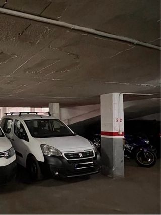 Plazas de garaje para coche y moto