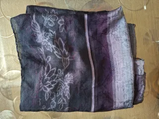 Pañuelo fino rayas y flores