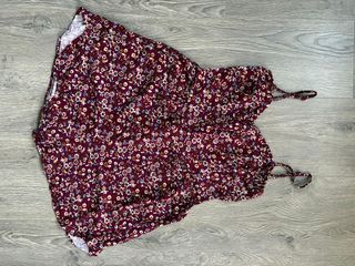 Mono corto floral Stradivarius