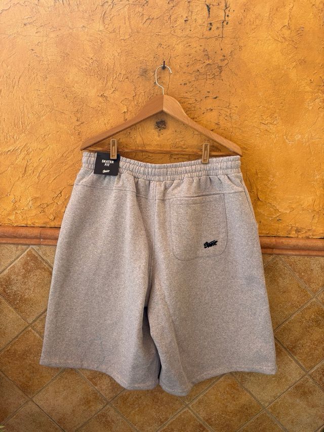 Pantalones grises Pull&Bear talla M