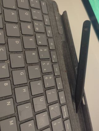 Microsoft Surface Pro 8 + Teclado