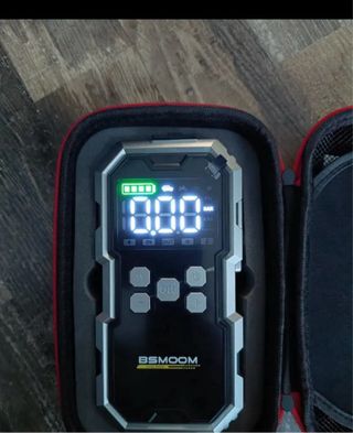 Arrancador Coche 12V con Compresor 21800mAh