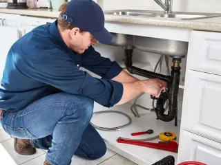 REPARACIÓN DE CALDERAS Y FONTANERÍA.