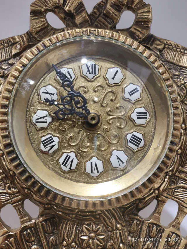 Reloj de sobremesa abanico dorado