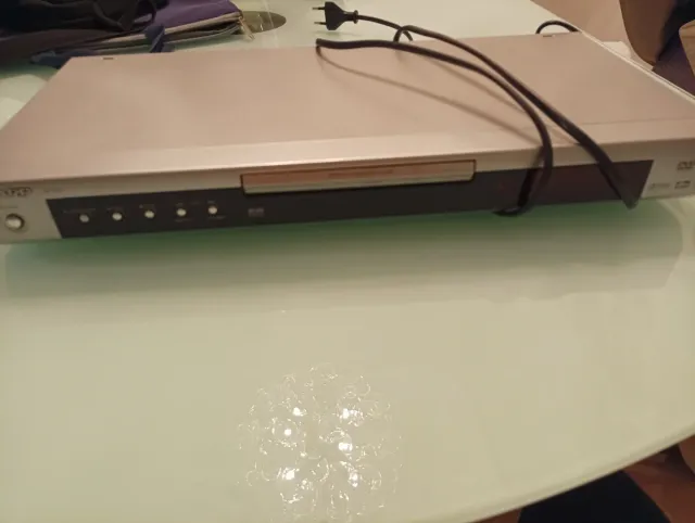 Reproductor DVD Sharp DV-SL10