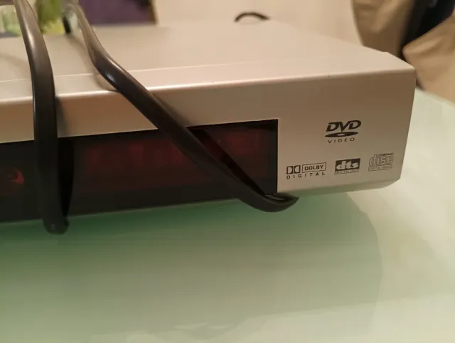 Reproductor DVD Sharp DV-SL10