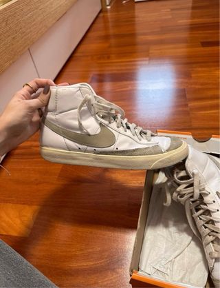 Nike Blazer Beige/Blanco Talla 40
