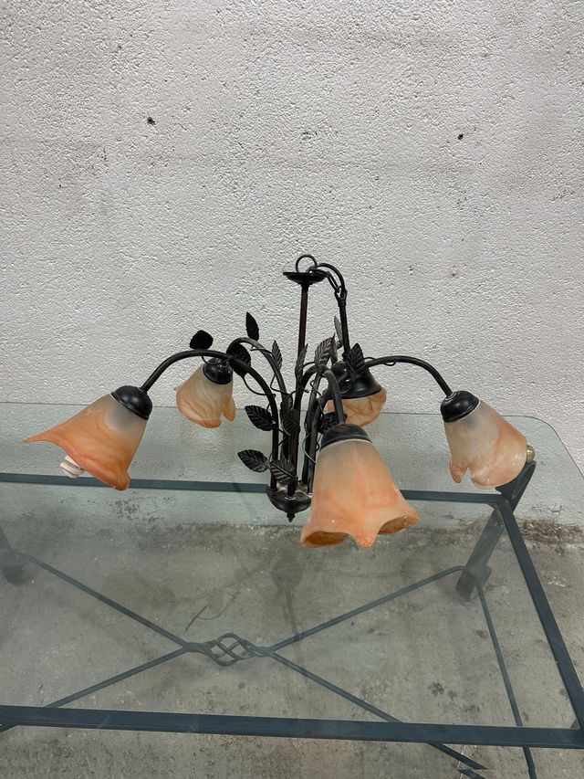 Lámpara de techo de cristal y metal