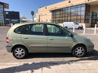 Renault Scenic 1.9 dti Privilege año 2.001