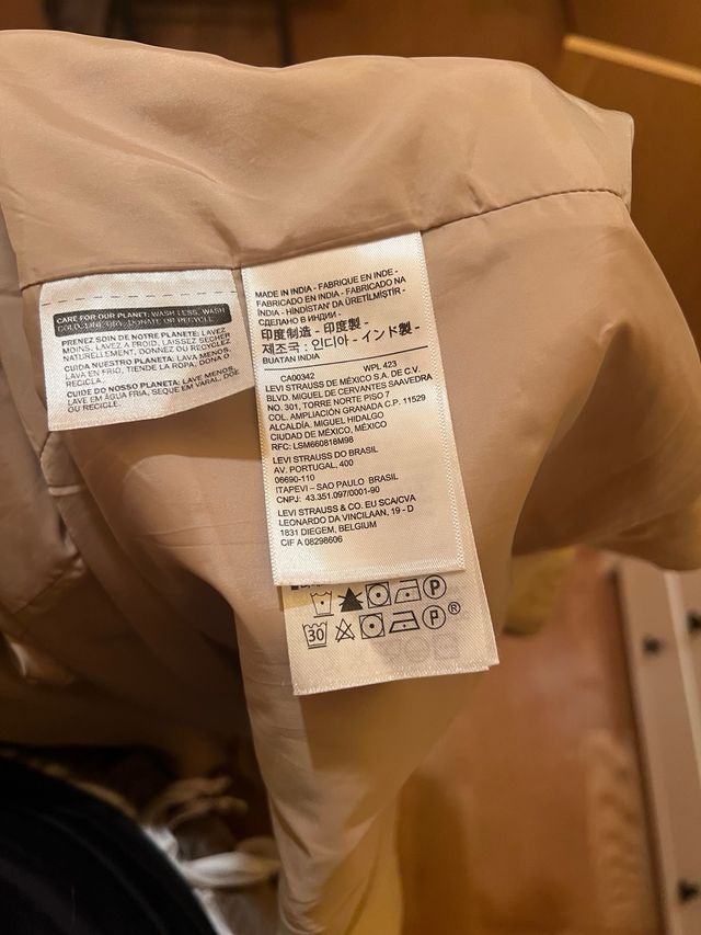Gabardina Levi's Beige Talla M