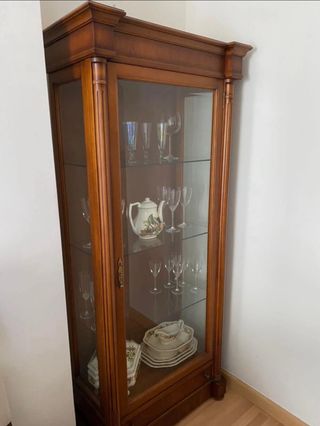 Vitrina madera maciza hecha a medida