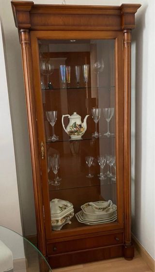 Vitrina madera maciza hecha a medida