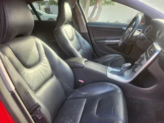 Volvo V60 diesel D4,EXCLUSIVO, R-DESING  año 2012