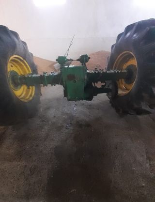 Eje delantero cosechadora John Deere 952