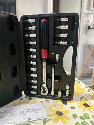 Llave dinamométrica con puntas