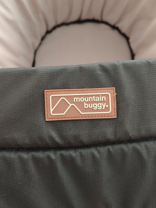 Nido / Capazo Mountain Buggy Negro