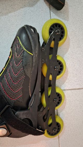 Patines en línea FILA negros y amarillos