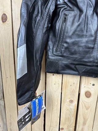 CHAQUETA T-M MUJER DE MOTO GARIBALDI NEGRA 1