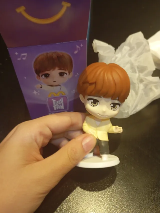 Cambio Figura Jimin McDonald's x BTS