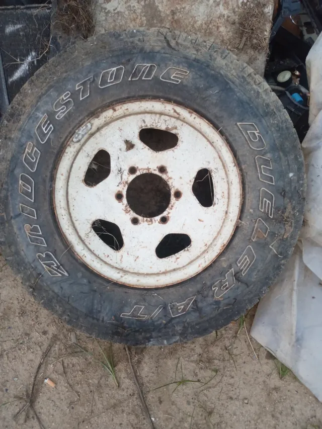 Rueda Mitsubishi Montero