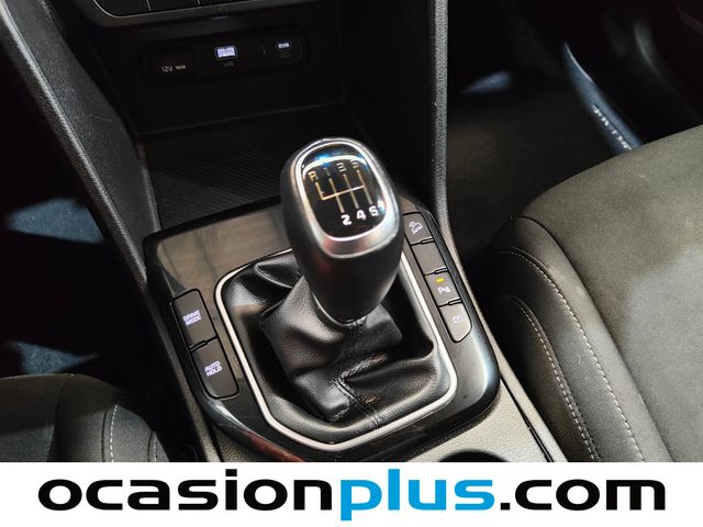 Kia Sportage 1.6 CRDi MHEV Business 4x2 100 kW (136 CV)