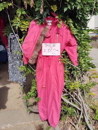 Mono de esquí rosa Fila