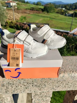 Zapatillas niño blancas