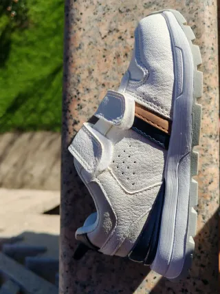 Zapatillas niño blancas