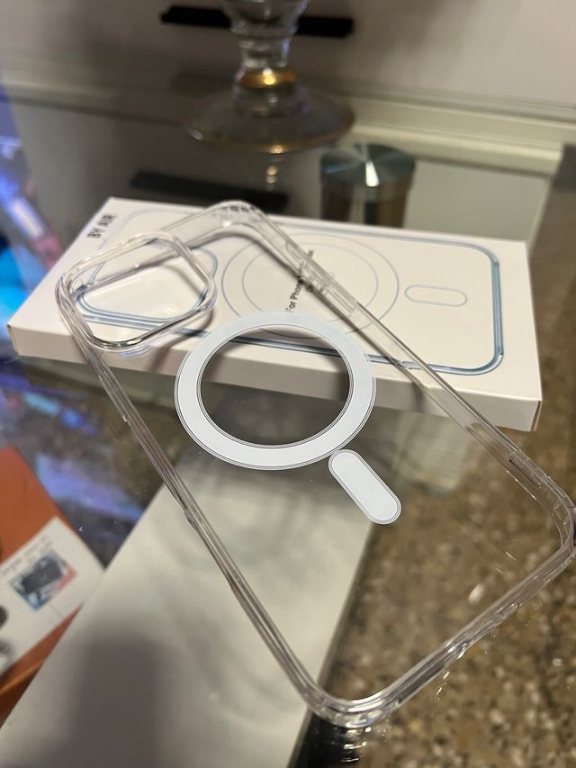 Custodia trasparente per iPhone 16 Pro Max