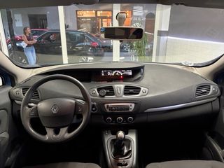 Renault Grand Scenic 2012