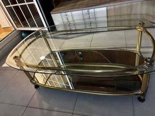 Mesa de centro cristal y metal dorado