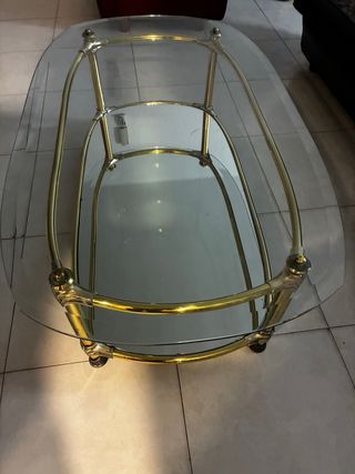Mesa de centro cristal y metal dorado