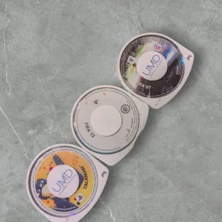 Sony PSP Fat Nera con custodia e giochi