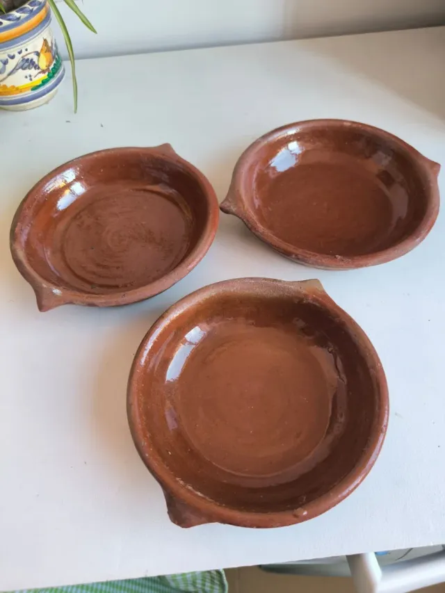 Juego de 3 cuencos de barro,