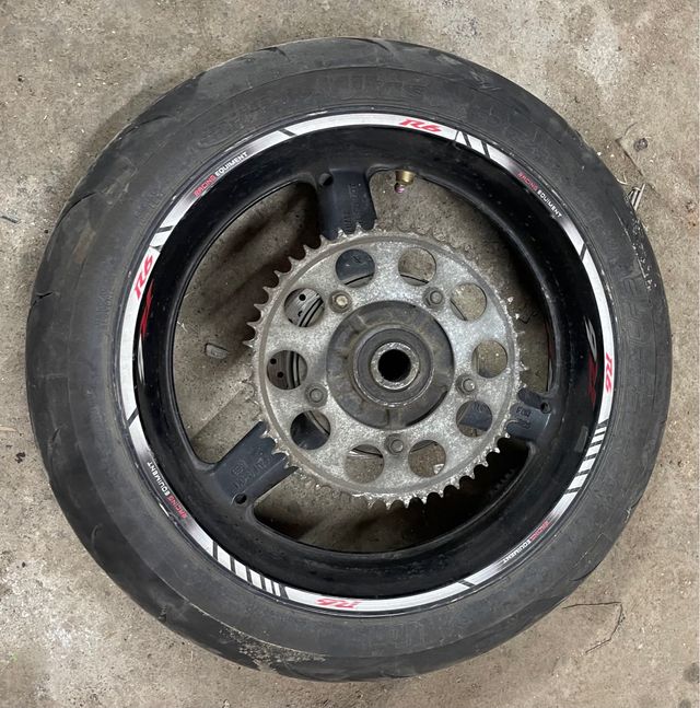Llanta Trasera Yamaha YZF R6 1999-2003