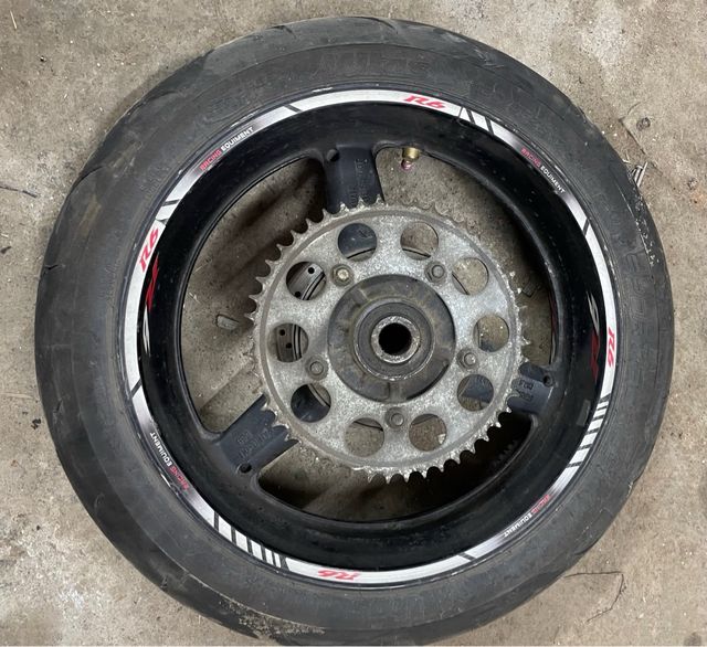 Llanta Trasera Yamaha YZF R6 1999-2003