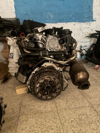 Motor Audi A4 BLB 140
tiene junta de culata 