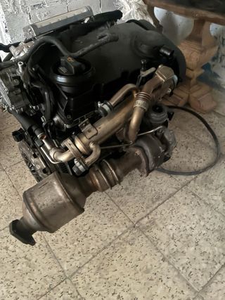 Motor Audi A4 BLB 140
tiene junta de culata 