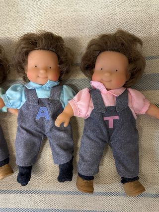 Lote 3 muñecas Tres Bessones