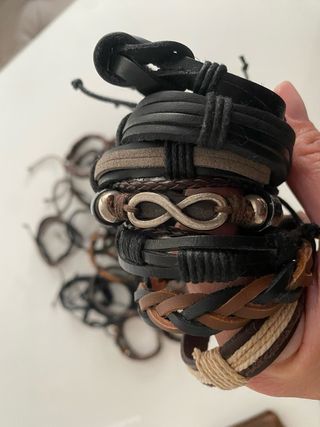 31 braccialetti in pelle da uomo