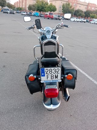 Kawasaki Vulcan 800 Classic.