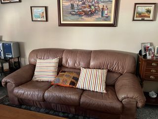 Conjunto sofás piel 3+1+1