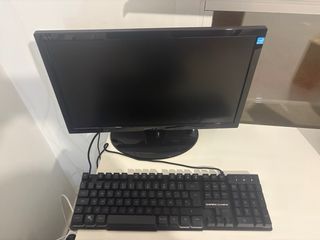 Ordenador LG
MONITOR 
TECLADO GAMING
