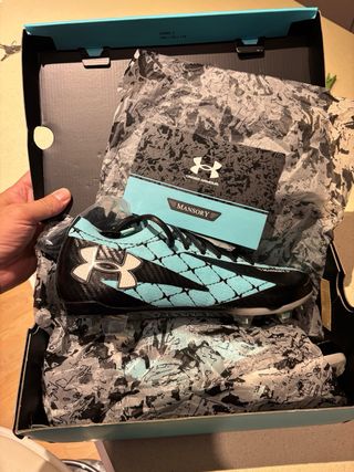 Botas Fútbol Under Armour MANSORY SIN USAR