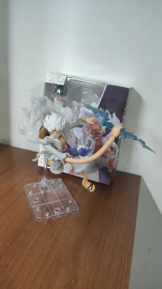 Figura Luffy Gear 5