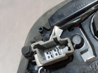 PILOTO TRASERO DERECHO INTERIOR JEEP COMPASS (MP)