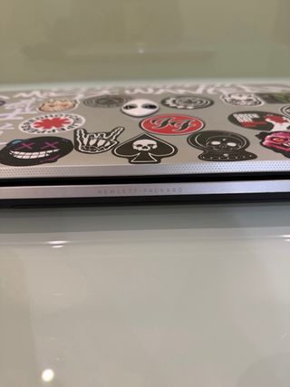 Portátil / Laptop HP de 17” i7 /12gbRam / 1T SSD. 