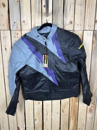 CHAQUETA T-XL MOTO GARIBALDI MORADO 56