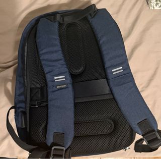 Mochila Bobby Hero Small Antirrobo Azul