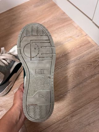 Tenis Puma Verde y Blanco